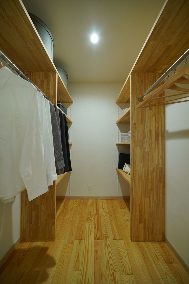 大容量のウォークインクローゼットで、すっきり暮らす