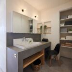 細部にまで造作にこだわった2階洗面コーナー