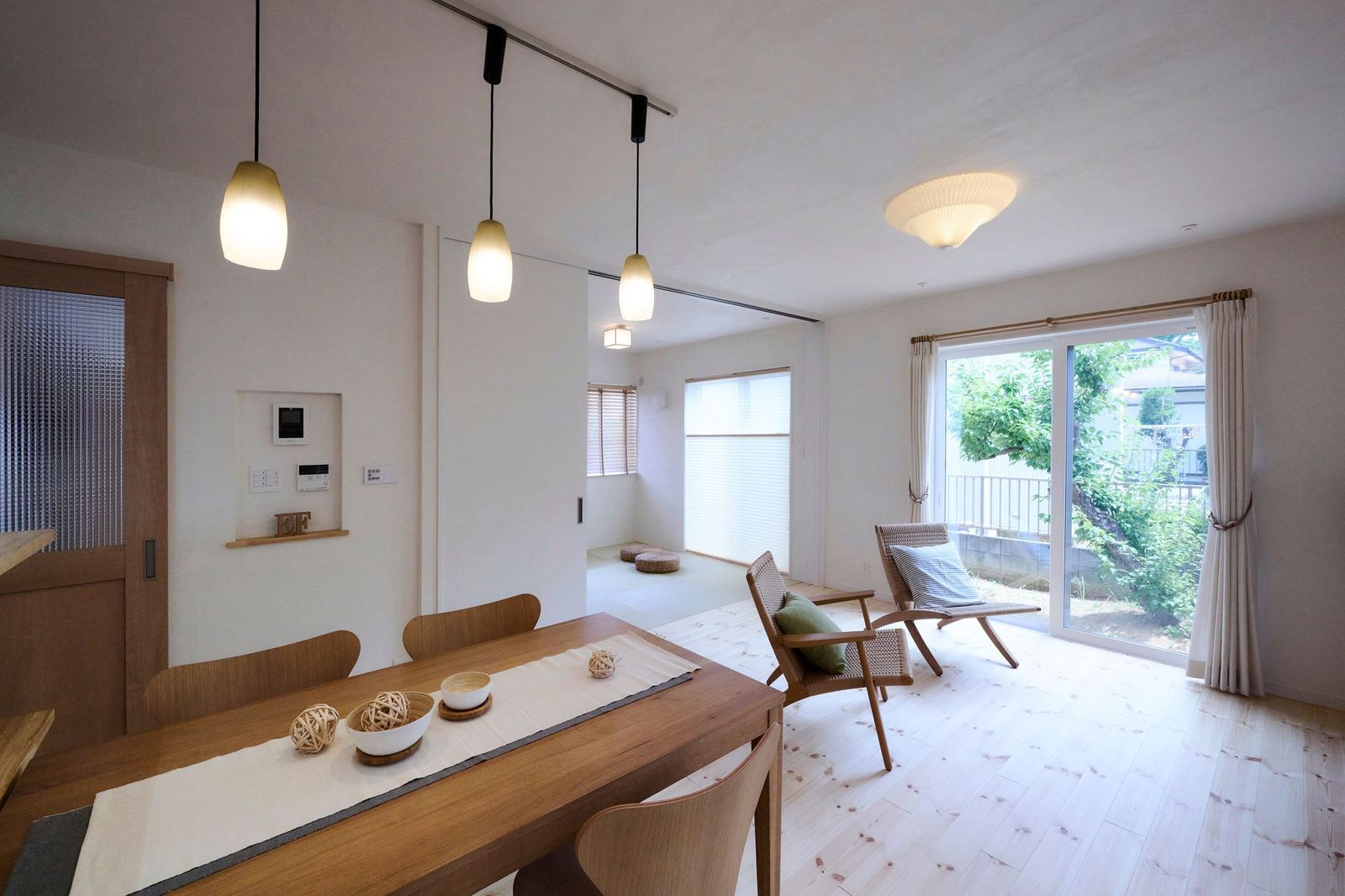 家の防犯対策　侵入に手間どる窓？