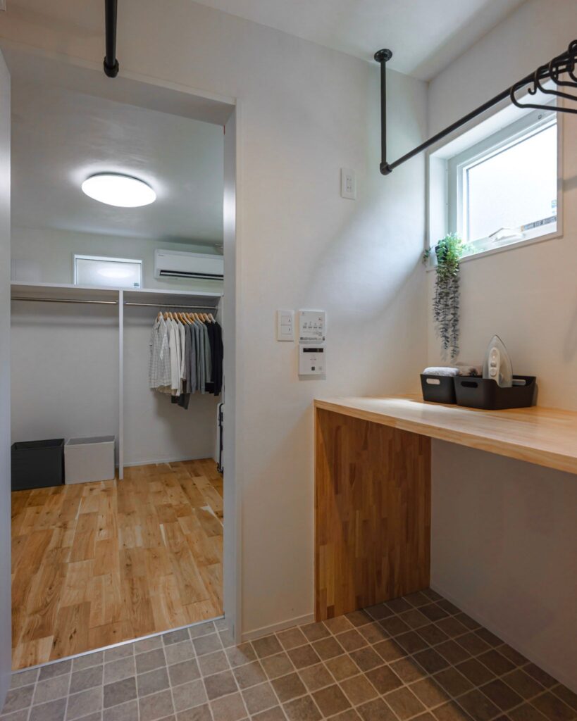 洗面・ランドリー・ファミリークローゼットをつなぐ、快適な回遊動線