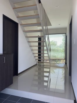 市川市内、企業様の新社屋完成致しました。