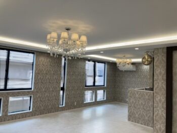 江戸川区　木造３階建ての広く明るいリビング