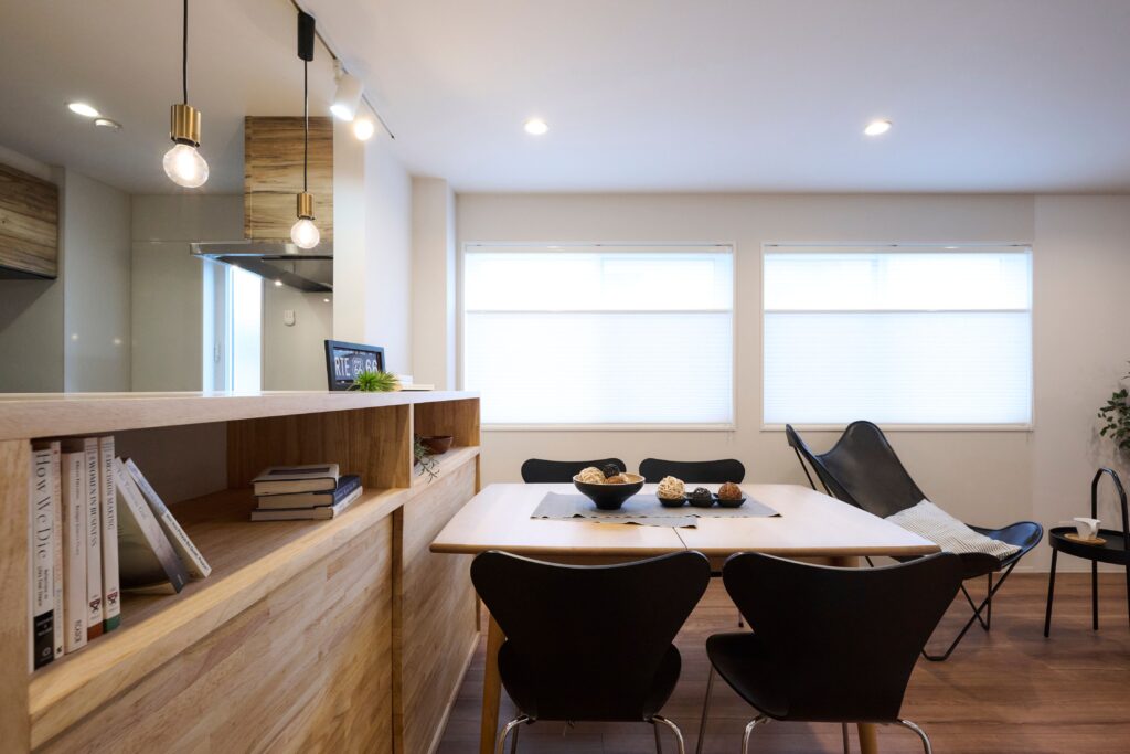 インテリアとしても美しく、多様性のある造作カウンター